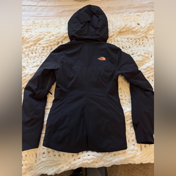 The North Face Women's Black Ski Jacket - Picture 3 of 14